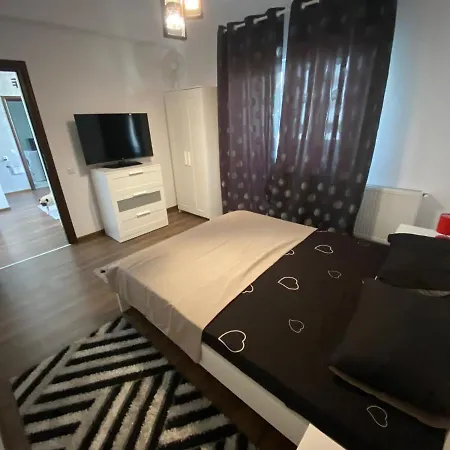 Apartment Militari *